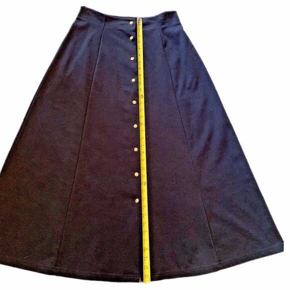 LizSport Stretch A-Line Black Skirt Gold Buttons Sz 10 Flared Knee Length - Picture 10 of 10